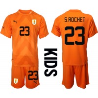 Uruguay Sergio Rochet #23 Torwart Fußballbekleidung Auswärtstrikot Kinder WM 2022 Kurzarm (+ kurze hosen)